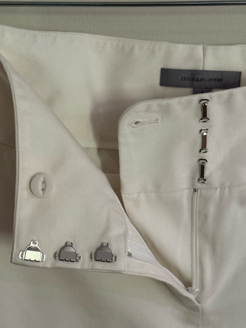 Cream white Capri Pants Sz 8 Cropped  Coastal Minimalist Classic Straight Leg - Picture 3 of 9